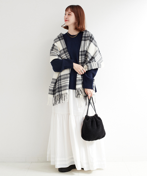 B.C STOCK(ベーセーストック)の「MOON/ムーン 別注 チェックストール(マフラー・レディース・ブルー/グリーン/ブラック/グレー/チャコールグレー・FREE)」の6枚目の写真