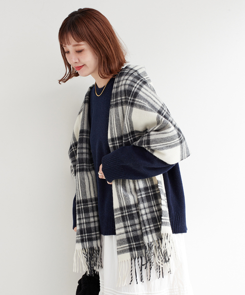 B.C STOCK(ベーセーストック)の「MOON/ムーン 別注 チェックストール(マフラー・レディース・ブルー/グリーン/ブラック/グレー/チャコールグレー・FREE)」の10枚目の写真