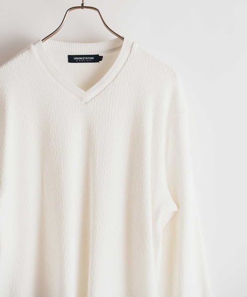 UNION STATION（ユニオンステーション）の「ジオメトリック柄のミルジャガードＶネックロンＴｅｅ（Tシャツ/カットソー・メンズ・ホワイト/ブラック/ベージュ・LL/L/M/S）」の4枚目の写真