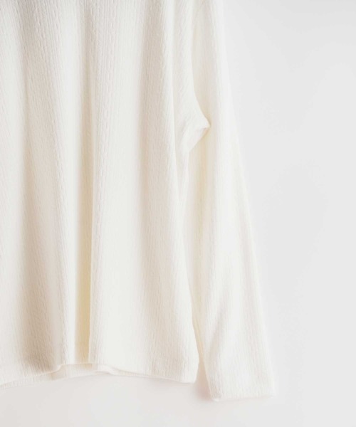 UNION STATION（ユニオンステーション）の「ジオメトリック柄のミルジャガードＶネックロンＴｅｅ（Tシャツ/カットソー・メンズ・ホワイト/ブラック/ベージュ・LL/L/M/S）」の5枚目の写真