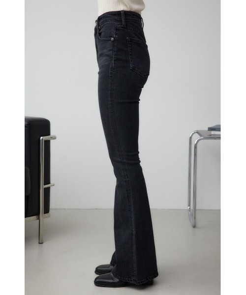 AZUL by moussy（アズールバイマウジー）の「AZUL DENIM フレアデニム（デニムパンツ・レディース・ブラック/ブルー/ライトブラック/ワンウォッシュ・X-SMALL/SMALL/MEDIUM/LARGE）」の9枚目の写真