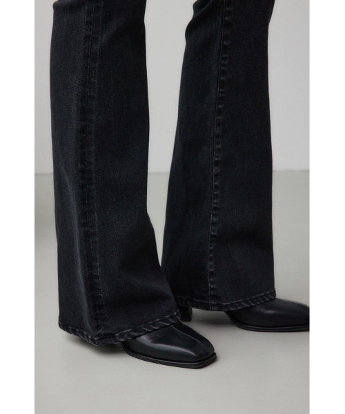 AZUL by moussy（アズールバイマウジー）の「AZUL DENIM フレアデニム（デニムパンツ・レディース・ブラック/ブルー/ライトブラック/ワンウォッシュ・X-SMALL/SMALL/MEDIUM/LARGE）」の14枚目の写真