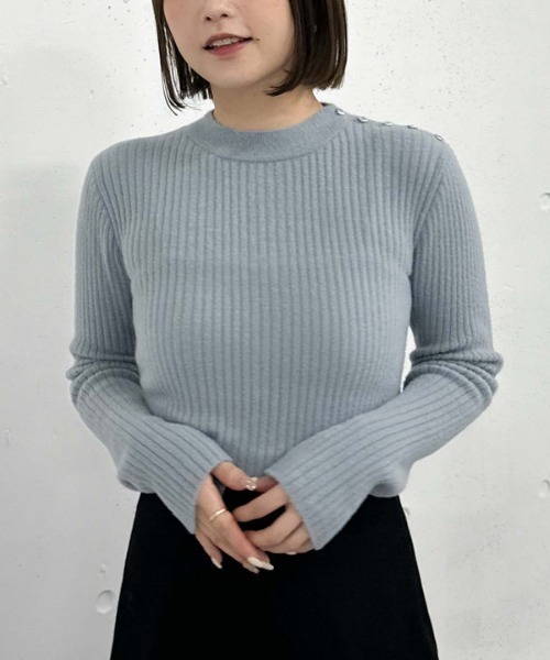 archives（アルシーヴ）の「肩ボタンモールリブニット（ニット/セーター・レディース・ピンクベージュ/ブラック/ブルー/オフホワイト・MEDIUM）」の3枚目の写真