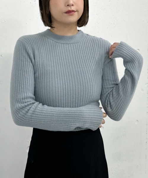 archives（アルシーヴ）の「肩ボタンモールリブニット（ニット/セーター・レディース・ピンクベージュ/ブラック/ブルー/オフホワイト・MEDIUM）」の6枚目の写真