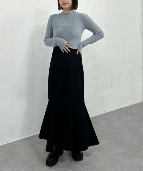 archives（アルシーヴ）の「肩ボタンモールリブニット（ニット/セーター・レディース・ピンクベージュ/ブラック/ブルー/オフホワイト・MEDIUM）」の9枚目の写真