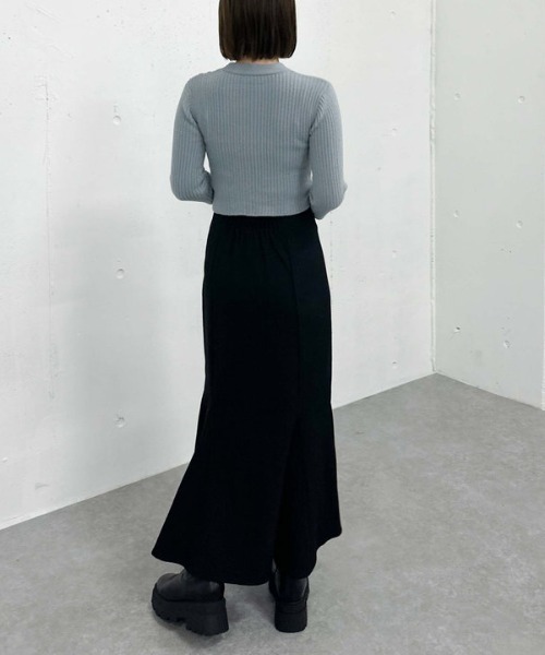 archives（アルシーヴ）の「肩ボタンモールリブニット（ニット/セーター・レディース・ピンクベージュ/ブラック/ブルー/オフホワイト・MEDIUM）」の10枚目の写真