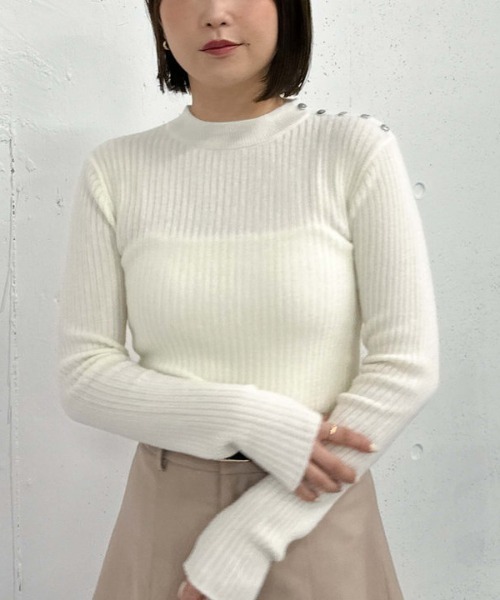 archives（アルシーヴ）の「肩ボタンモールリブニット（ニット/セーター・レディース・ピンクベージュ/ブラック/ブルー/オフホワイト・MEDIUM）」の11枚目の写真