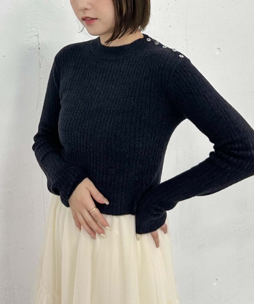 archives（アルシーヴ）の「肩ボタンモールリブニット（ニット/セーター・レディース・ピンクベージュ/ブラック/ブルー/オフホワイト・MEDIUM）」の17枚目の写真