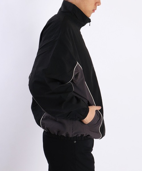 WESTSEA（ウエストシー）の「ナイロン ライン切替トラックジャケット オーバーサイズ（ナイロンジャケット・メンズ・ブラック/カーキ/グレー・M/L）」の9枚目の写真