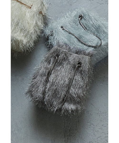 2wayシャギーファーショルダーバッグ 巾着 パーティーバッグ フォーマル オケージョン 肩掛け 斜め掛け 結婚式 二次会 お呼ばれ（ハンドバッグ）｜niana（ニアナ） 6,300円