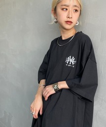 Fanatics（ファナティクス）の「[FANATICS/ファナティクス] 別注 MLB ワンポイントロゴ刺繍Tシャツ（Tシャツ/カットソー）」