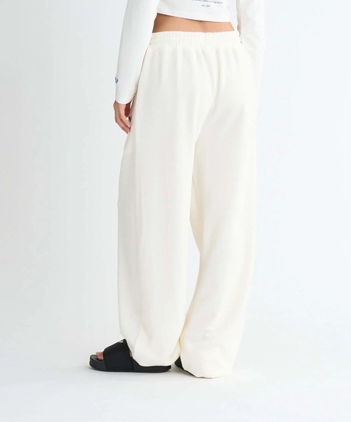 ROXY（ロキシー）の「SUN CHASERS PANTS /ロキシーアジャスターコード付きスウェットパンツ（スウェットパンツ・レディース・ホワイト/ピンク/グレー・LARGE/MEDIUM/SMALL）」の18枚目の写真