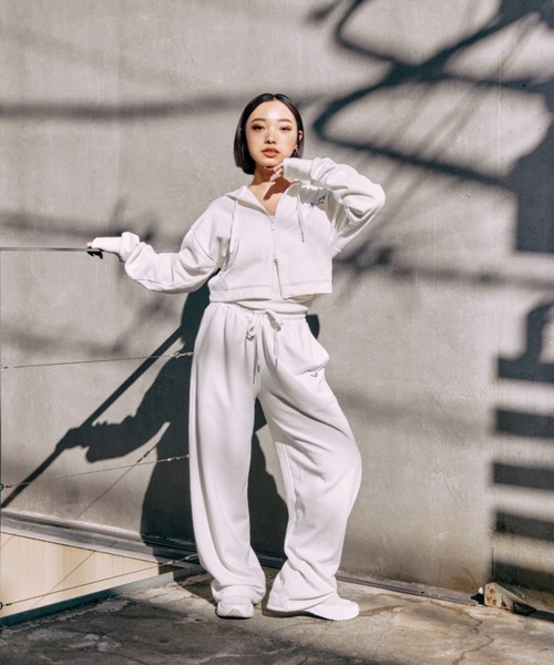 ROXY（ロキシー）の「SUN CHASERS PANTS /ロキシーアジャスターコード付きスウェットパンツ（スウェットパンツ・レディース・ホワイト/ピンク/グレー・LARGE/MEDIUM/SMALL）」の21枚目の写真