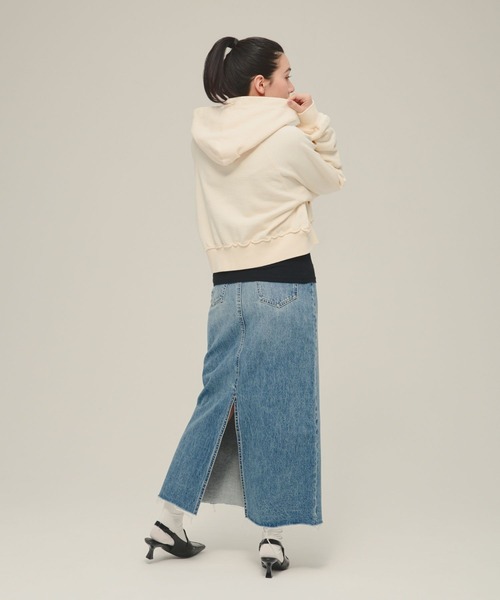 eL(エル)の「【eL】Short Zip Hoodie/287468(パーカー・レディース・ブラック/オフホワイト・FREE)」の4枚目の写真