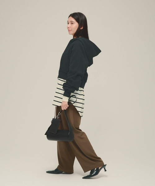 eL(エル)の「【eL】Short Zip Hoodie/287468(パーカー・レディース・ブラック/オフホワイト・FREE)」の8枚目の写真
