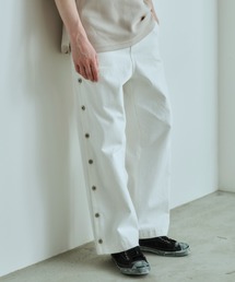 OPULENCE（オーピュレンス）の「Snap Flow ワイドデニム（デニムパンツ）」