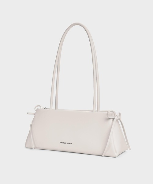CHARLES & KEITH ボウイロンゲイティッドトラペーズショルダーバッグ ボウ イロンゲイティッドトラペーズショルダーバッグ