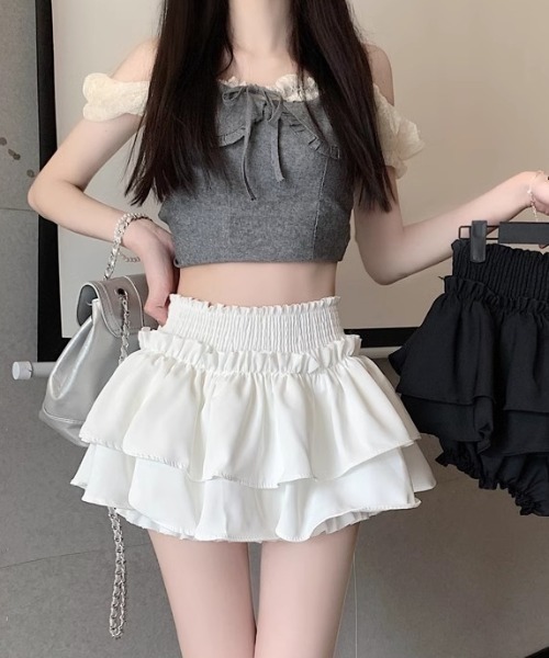 Mejoul（メジュール）の「【インナーパンツ付】ウエストギャザー ティアードフリルミニスカート（スカート・レディース・ブラック/ホワイト・L/M）」の3枚目の写真