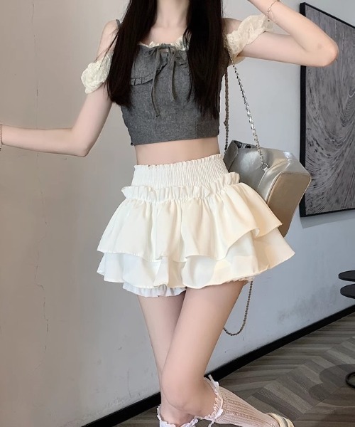 Mejoul（メジュール）の「【インナーパンツ付】ウエストギャザー ティアードフリルミニスカート（スカート・レディース・ブラック/ホワイト・L/M）」の8枚目の写真