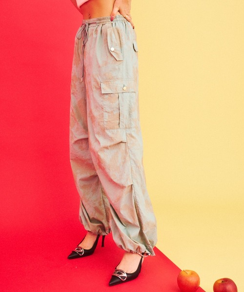 What Is Heart(ワットイズハート)の「tie dye like cargo pants - タイダイカーゴパンツ -(カーゴパンツ・レディース・グリーン/ピンク・SMALL/MEDIUM)」の4枚目の写真