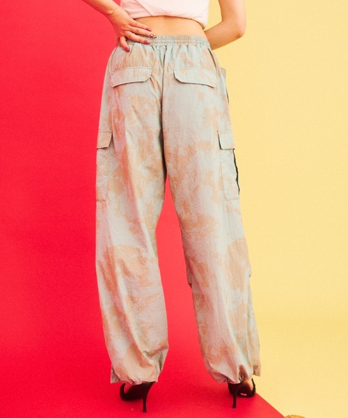 What Is Heart(ワットイズハート)の「tie dye like cargo pants - タイダイカーゴパンツ -(カーゴパンツ・レディース・グリーン/ピンク・SMALL/MEDIUM)」の6枚目の写真
