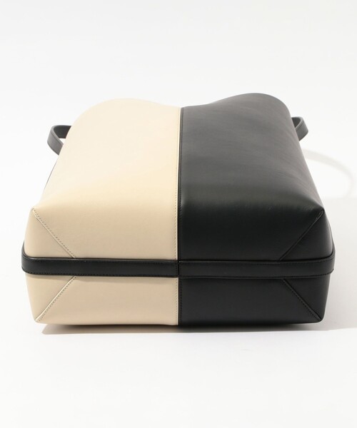 TOMORROWLAND （トゥモローランド）の「AGNEEL CARA ワンハンドル トートバッグ（トートバッグ・レディース・ブラック系その他・FREE）」の5枚目の写真