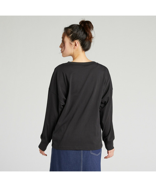 PUMA(プーマ)の「PUMA プーマ ウィメンズ ESS MX キャット ロゴ リラックス 長袖 Tシャツ(Tシャツ/カットソー・レディース・ホワイト/ブラック・MEDIUM/SMALL/LARGE/X-LARGE)」の4枚目の写真
