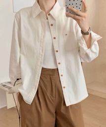 ポケット付きオーバーカラーシャツ