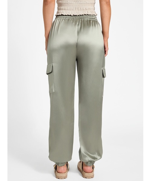 Guess（ゲス）の「NEW Marzia Gathered Jogger パンツ レディース（その他パンツ・レディース・カーキ/ネイビー・X-SMALL/SMALL/MEDIUM/LARGE）」の16枚目の写真