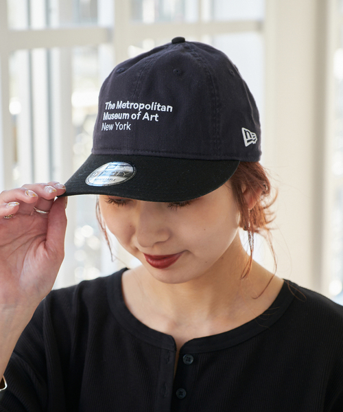 Spick & Span（スピックアンドスパン）の「NEW ERA / ニューエラ THE MET logo cap（キャップ・レディース・ブラウン/ブラック・FREE）」の22枚目の写真
