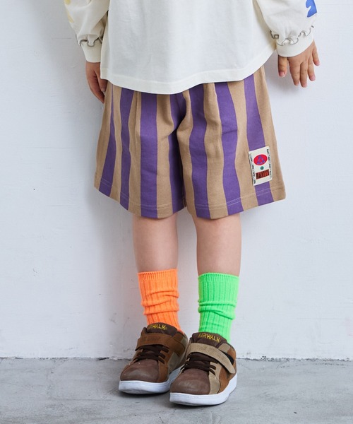 MARKEY'S(マーキーズ)の「ミニ裏毛ストライプワイドタックハーフパンツ(その他パンツ・キッズ・ブラック/イエロー/パープル/レッド・80/90/100/110/120/130/140/150)」の2枚目の写真