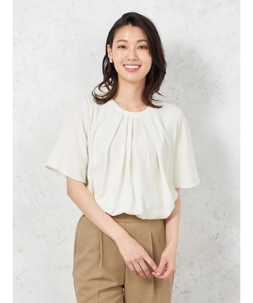 HARUYAMA(ハルヤマ)の「【ウォッシャブル】5分袖 2WAYバー取り外しブラウス UVカット 透けにくい 無地 SOFFICE 春夏(シャツ/ブラウス・レディース・ベージュ/イエロー/オフホワイト・S/LL/L/M)」の1枚目の写真