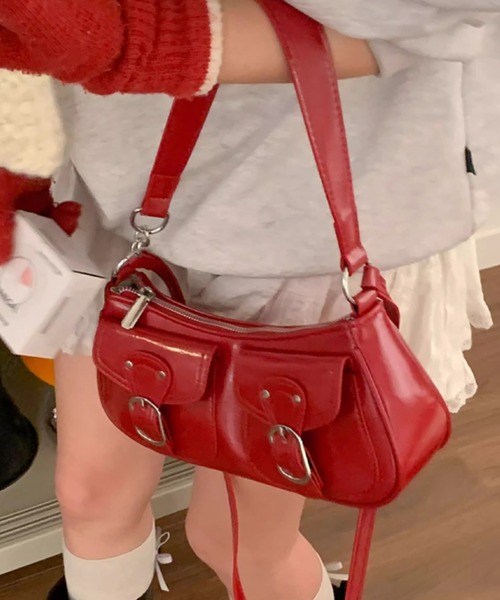 Vipoa(ヴィポア)の「out pocket bag(ショルダーバッグ・レディース・シルバー/ブラック/レッド/ブラウン/ホワイト・FREE)」の9枚目の写真