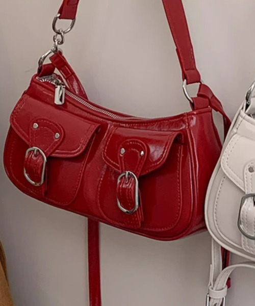 Vipoa(ヴィポア)の「out pocket bag(ショルダーバッグ・レディース・シルバー/ブラック/レッド/ブラウン/ホワイト・FREE)」の6枚目の写真
