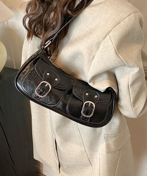 Vipoa(ヴィポア)の「out pocket bag(ショルダーバッグ・レディース・シルバー/ブラック/レッド/ブラウン/ホワイト・FREE)」の18枚目の写真