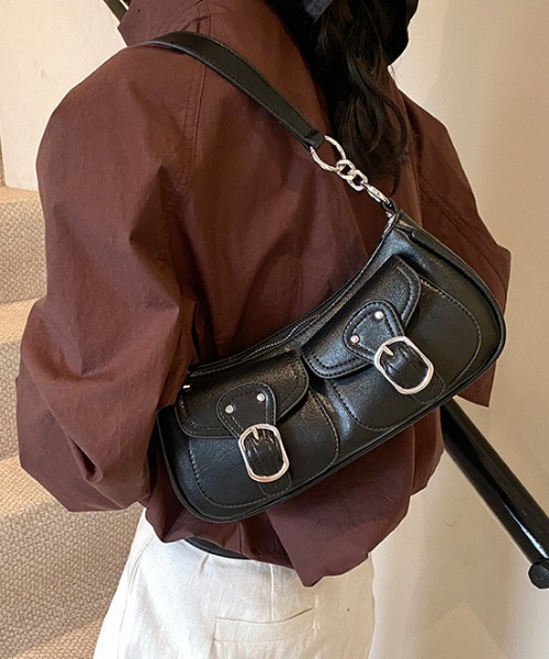 Vipoa(ヴィポア)の「out pocket bag(ショルダーバッグ・レディース・シルバー/ブラック/レッド/ブラウン/ホワイト・FREE)」の21枚目の写真