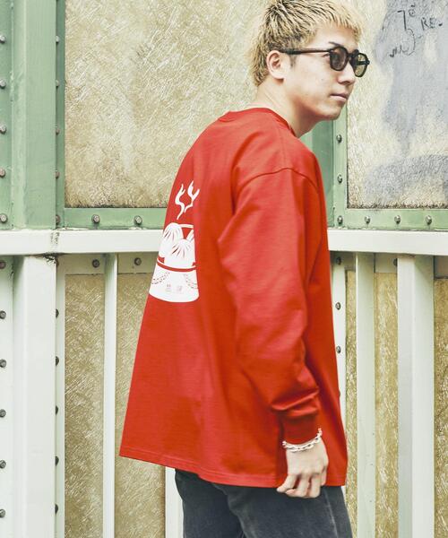 URBAN RESEARCH(アーバンリサーチ)の「551蓬莱×UR LONG-SLEEVE T-SHIRTS(Tシャツ/カットソー・メンズ・チャコールグレー/ブラック/レッド/オフホワイト/ネイビー・MEDIUM/X-LARGE/LARGE/SMALL)」の5枚目の写真