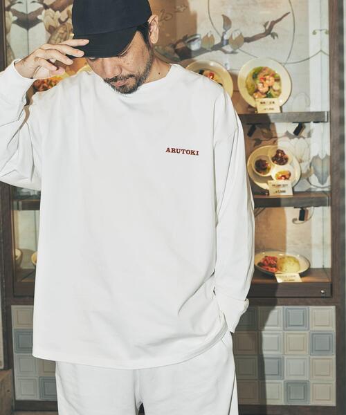 URBAN RESEARCH(アーバンリサーチ)の「551蓬莱×UR LONG-SLEEVE T-SHIRTS(Tシャツ/カットソー・メンズ・チャコールグレー/ブラック/レッド/オフホワイト/ネイビー・MEDIUM/X-LARGE/LARGE/SMALL)」の2枚目の写真