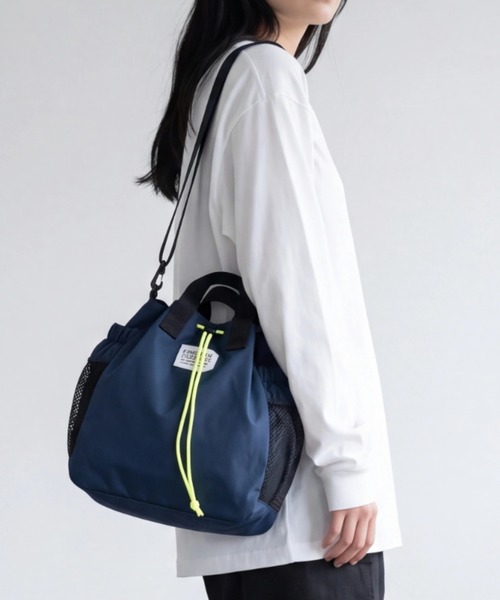 FREDRIK PACKERS(フレドリックパッカーズ)の「【FREDRIK PACKERS】【NAVYのみ別注カラー】210D 2WAY BLOOM SHOULDER BAG 210デニール ブルーム ショルダー バッグ(ショルダーバッグ・レディース・ネイビー/カーキ/ブラック・FREE)」の3枚目の写真
