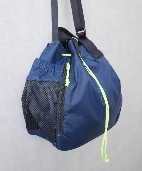 FREDRIK PACKERS(フレドリックパッカーズ)の「【FREDRIK PACKERS】【NAVYのみ別注カラー】210D 2WAY BLOOM SHOULDER BAG 210デニール ブルーム ショルダー バッグ(ショルダーバッグ・レディース・ネイビー/カーキ/ブラック・FREE)」の18枚目の写真