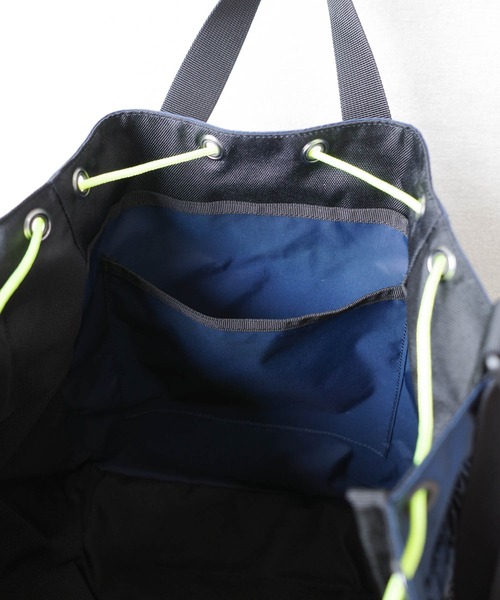 FREDRIK PACKERS(フレドリックパッカーズ)の「【FREDRIK PACKERS】【NAVYのみ別注カラー】210D 2WAY BLOOM SHOULDER BAG 210デニール ブルーム ショルダー バッグ(ショルダーバッグ・レディース・ネイビー/カーキ/ブラック・FREE)」の21枚目の写真