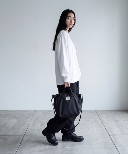 FREDRIK PACKERS(フレドリックパッカーズ)の「【FREDRIK PACKERS】【NAVYのみ別注カラー】210D 2WAY BLOOM SHOULDER BAG 210デニール ブルーム ショルダー バッグ(ショルダーバッグ・レディース・ネイビー/カーキ/ブラック・FREE)」の6枚目の写真
