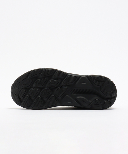 HOKA(ホカ)の「HOKA(ホカ) CLIFTON ONE9 1155370(スニーカー・メンズ・ブラック・29cm/28.5cm/28cm/27.5cm/27cm/26.5cm/26cm/25.5cm/25cm/24.5cm/24cm)」の4枚目の写真