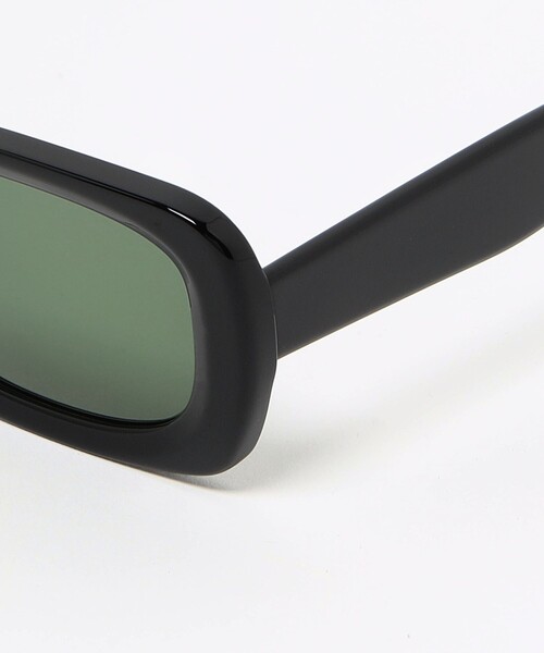 BEAUTY&YOUTH UNITED ARROWS（ビューティーアンドユースユナイテッドアローズ）の「スクエア サングラス（サングラス・レディース・ブラック/ダークグレー・FREE）」の10枚目の写真