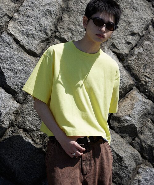 JOURNAL STANDARD（ジャーナルスタンダード）の「ショート イズ ベター ワイド Tシャツ（Tシャツ/カットソー・メンズ・ホワイト/ブラック/イエロー/コバルトブルー・MEDIUM/LARGE）」の4枚目の写真