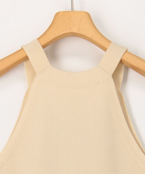 NOLLEY’S Sophi（ノーリーズソフィ）の「《アンサンブル対応》《手洗い可能》イタリー糸ホルターネックタンクトップ（タンクトップ・レディース・ブラウン/ベージュ/ブラック・38）」の11枚目の写真
