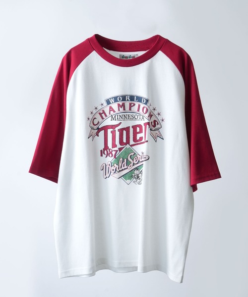 Soupy Soupy(スーピースーピー)の「【Soupy Soupy】old design vintage like printed raglan sleeves ringer T-shirts/オールドデザイン ヴィンテージライク プリント ラグランTシャツ リンガーTシャツ(Tシャツ/カットソー・メンズ・ホワイト/ブラック/ネイビー/レッド/ホワイト系その他/ブルー系その他/レッド系その他/ホワイト系その他2/ホワイト系その他3/ブルー系その他2/レッド系その他2/レッド系その他3/ホワイト系その他4/ホワイト系その他6/ホワイト系その他5/レッド系その他7/レッド系その他6/レッド系その他5/レッド系その他4/ブルー系その他4/ブルー系その他3/ブラック系その他2/ホワイト系その他7・M/L/XL/S)」の19枚目の写真