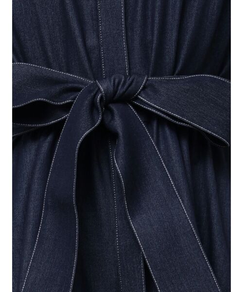 TONAL(トーナル)の「デニムライクシャツフレアワンピース(ワンピース・レディース・インディゴブルー/ネイビー・MEDIUM)」の8枚目の写真