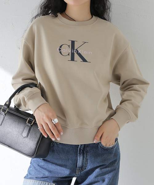 JOINT WORKS(ジョイントワークス)の「Calvin Klein /カルバン クライン MONOLOGO FRENCH TERRY RLXD CREW(Tシャツ/カットソー・レディース・ベージュ/スカイブルー・X-SMALL)」の2枚目の写真