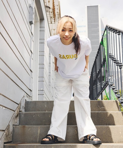 DURAS(デュラス)の「反転ロゴオーバーTシャツ(Tシャツ/カットソー・レディース・ホワイト×レッド/ホワイト×ゴールド/ホワイト×ブラック・SMALL/MEDIUM)」の15枚目の写真